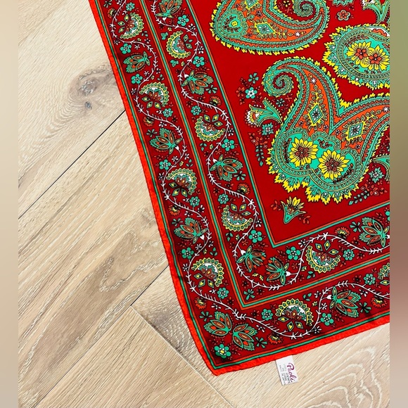 PAOLI Paisley Floral Scarf Red Yellow 27”x27” Made in Japan - Picture 4 of 13